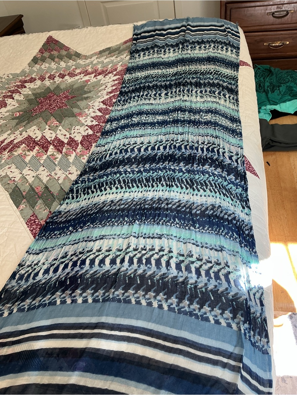 Lightweight Blue Striped scarf